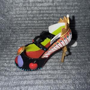 Disney Runway Shoe Ornament- The Queen
